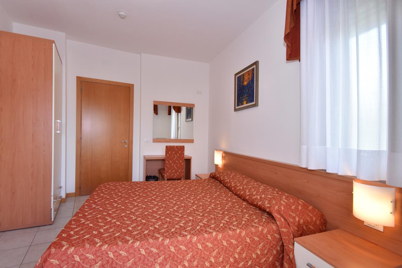 Hotel Villa Olga Caorle Exterior photo
