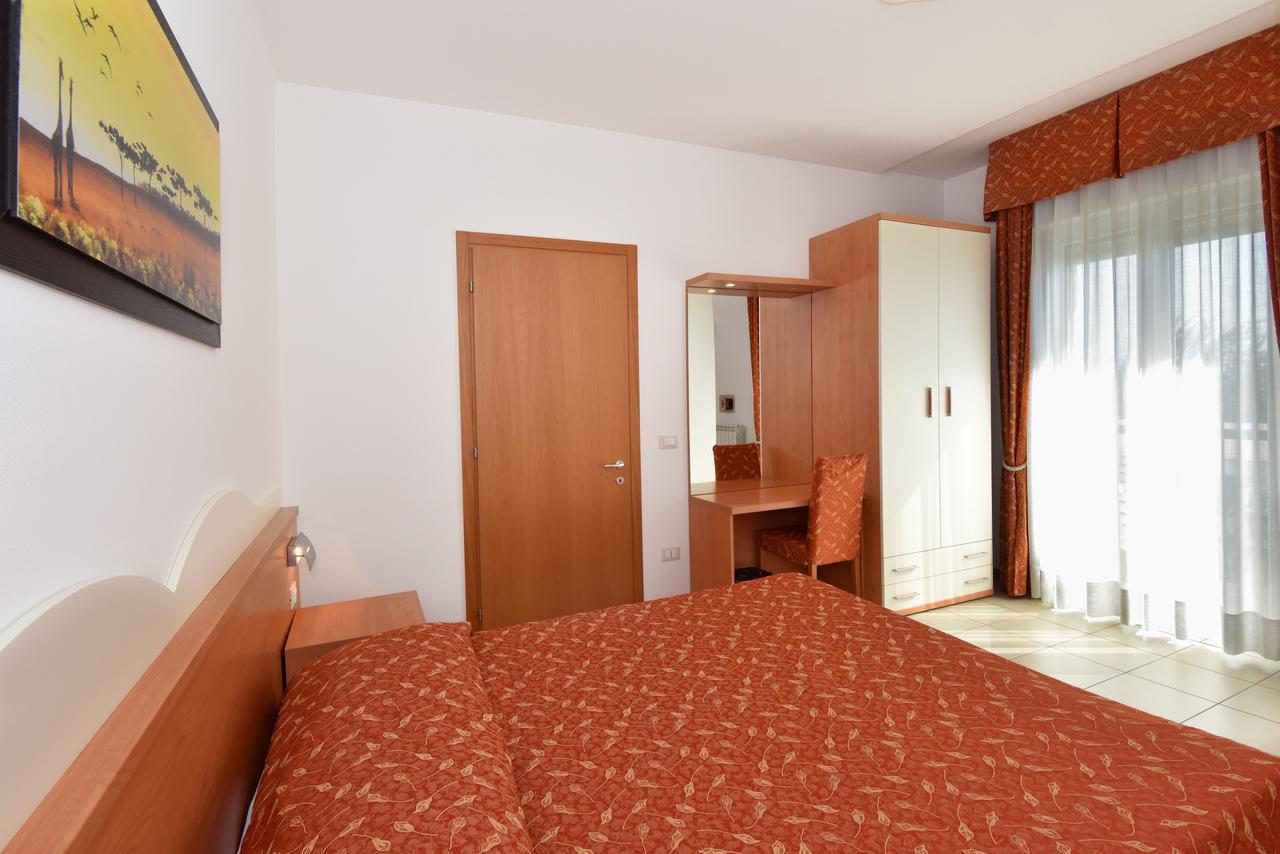 Hotel Villa Olga Caorle Exterior photo